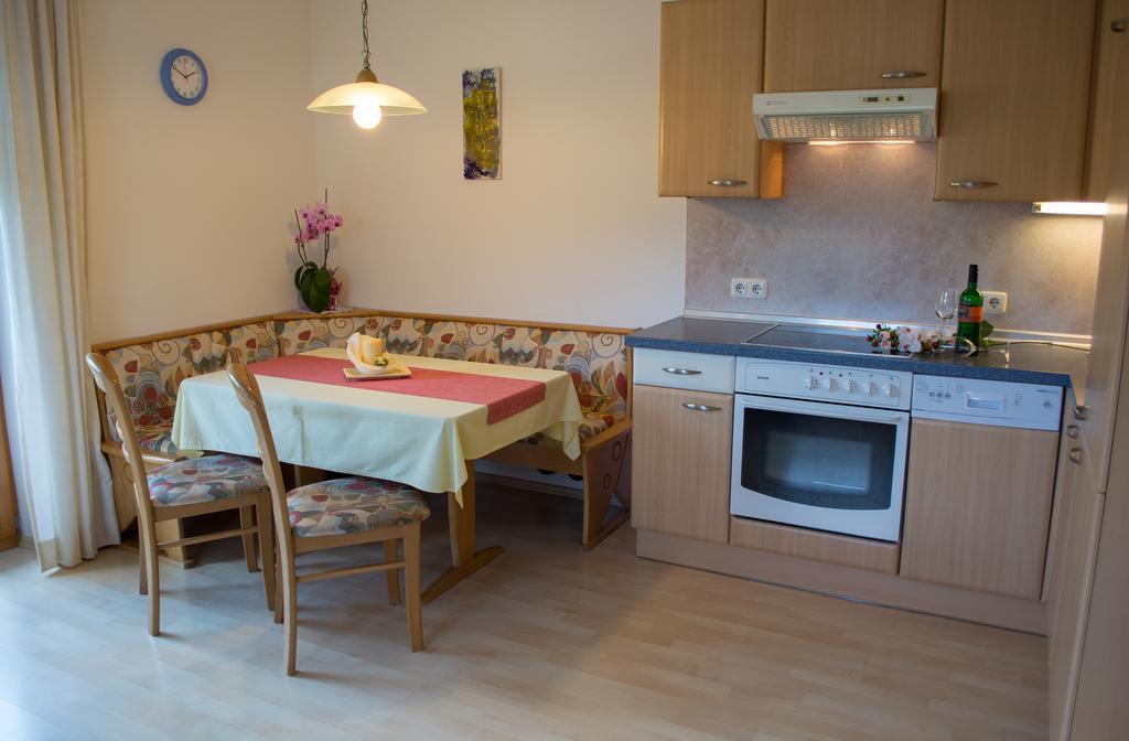 Ferienwohnung Biechl-Hauser Doris Sankt Ulrich am Pillersee Szoba fotó